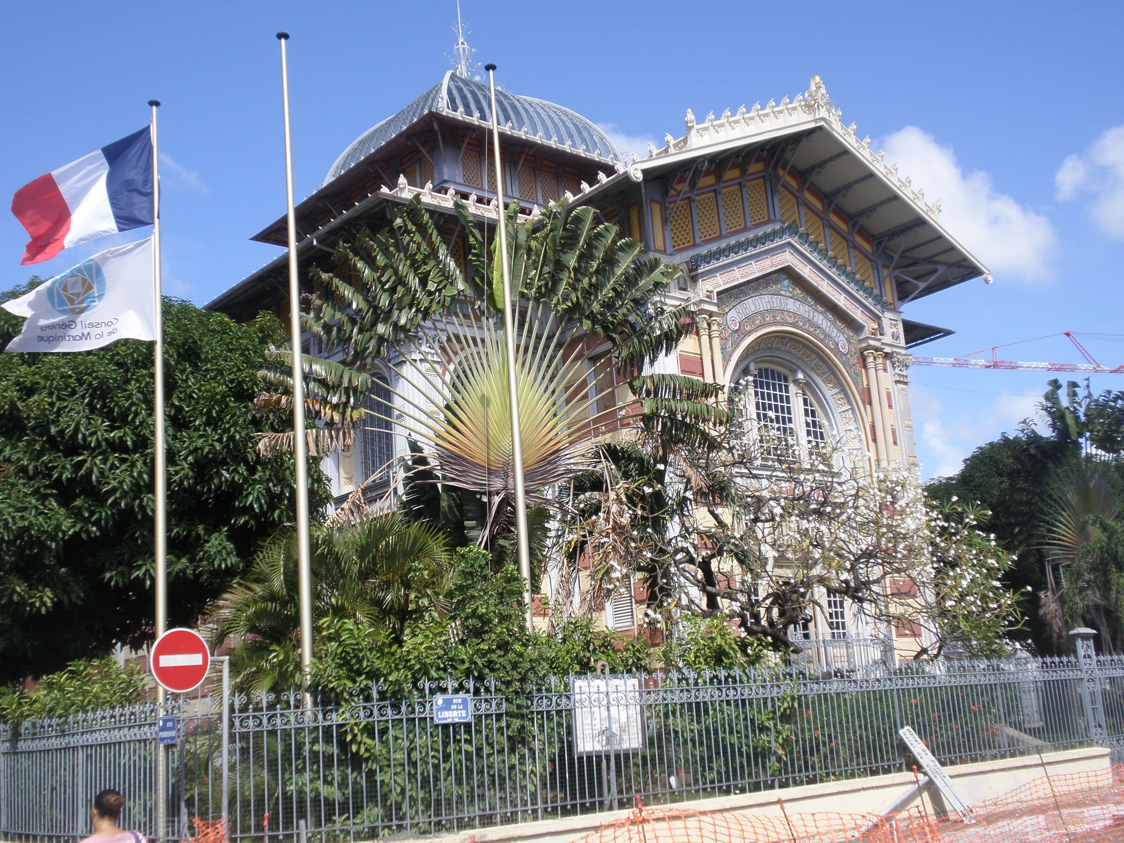 Bibliothèque Schœlcher (Fort-de-France) — patrimoine architectural des DOM