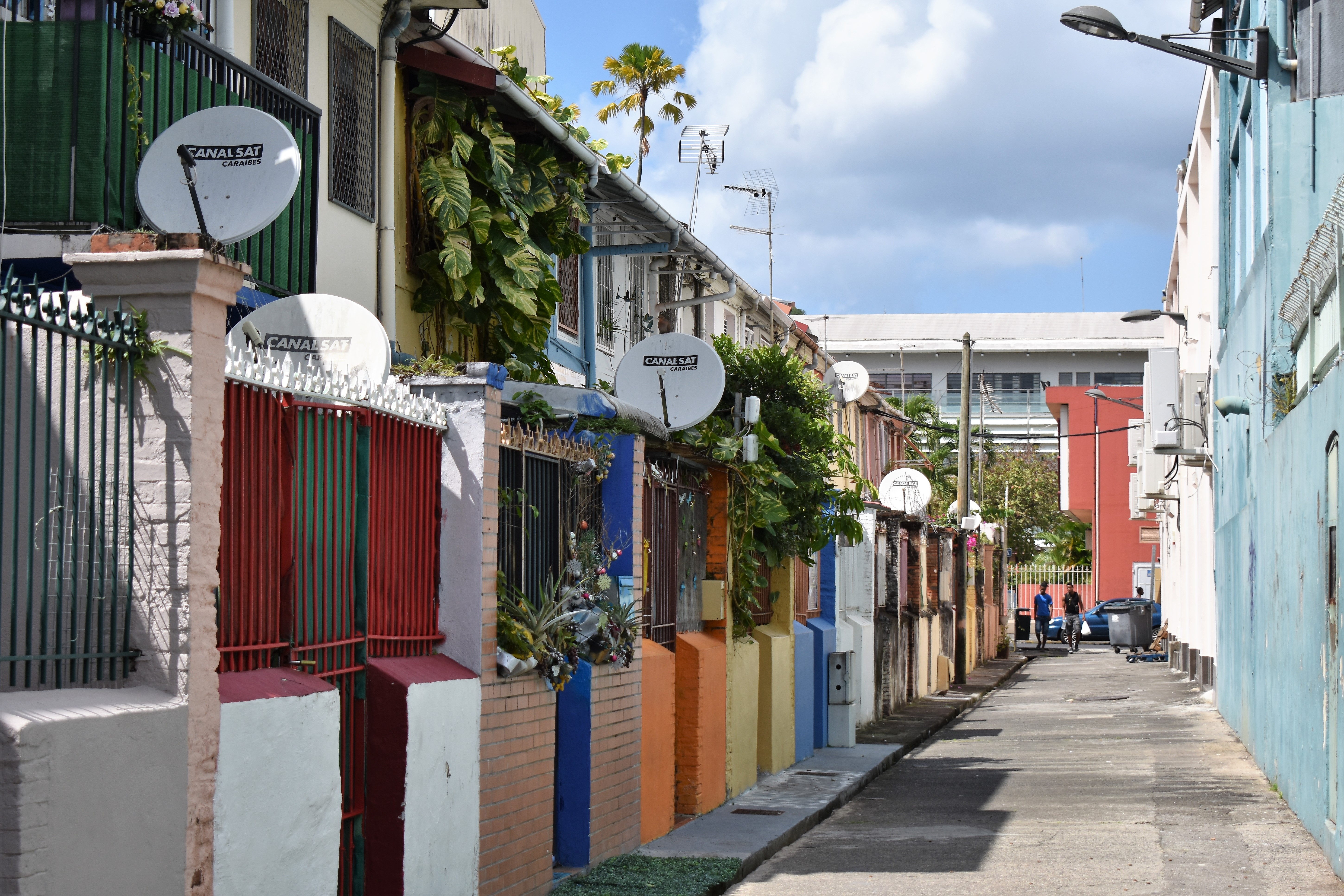 Cité Clarac à Fort-de-France (Martinique) — logement social Girardin social Martinique