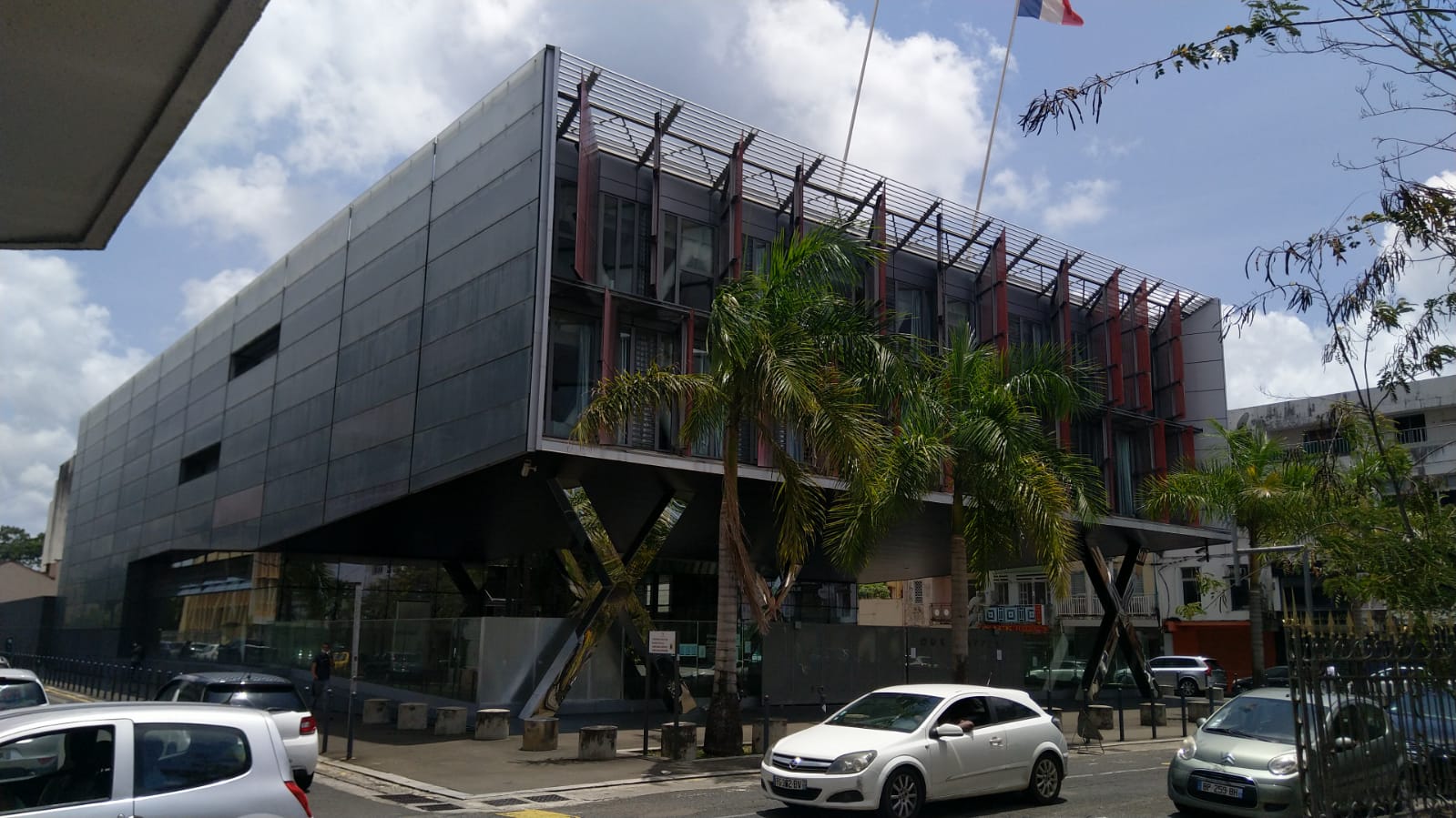 Cour d'appel de Fort-de-France (Martinique) — cadre juridique des garanties fiscales Girardin