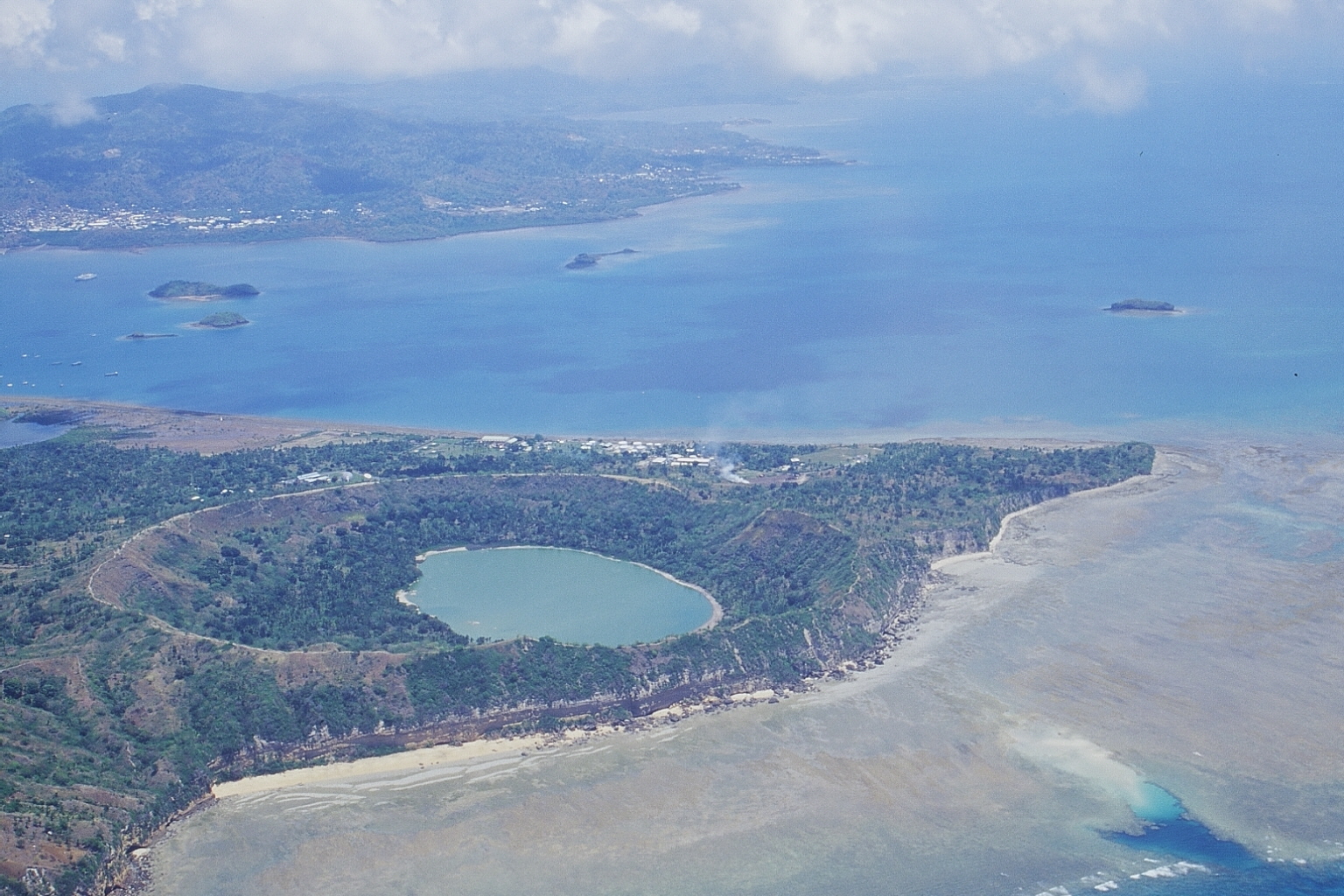 Lac Dziani Dzaha (Mayotte) — garanties financières opérations Girardin DOM