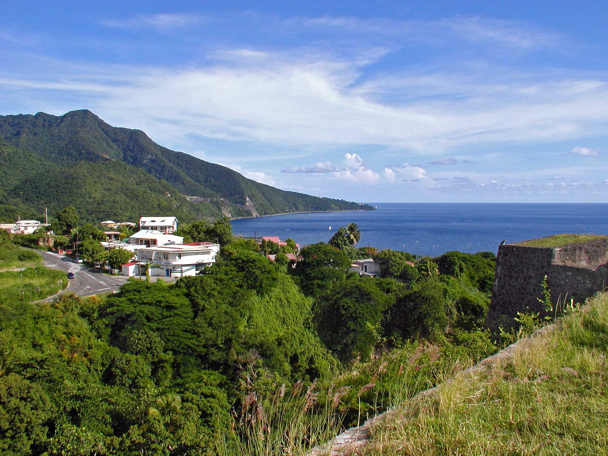 Monts Caraïbes vus depuis le Fort Louis Delgrès (Basse-Terre, Guadeloupe)