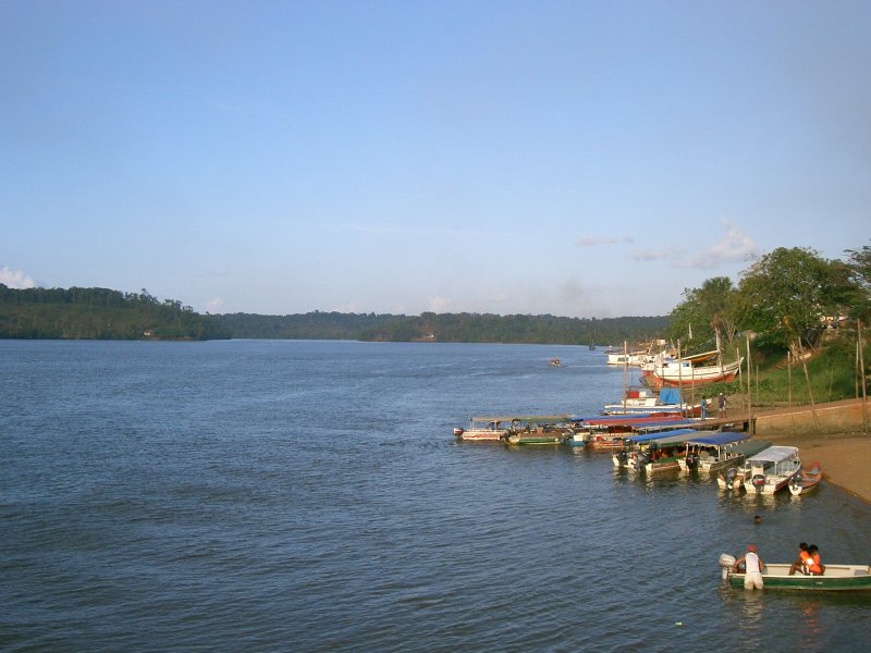 Oyapock (Saint-Georges-de-l’Oyapock, Guyane) — fleuve frontière avec le Brésil