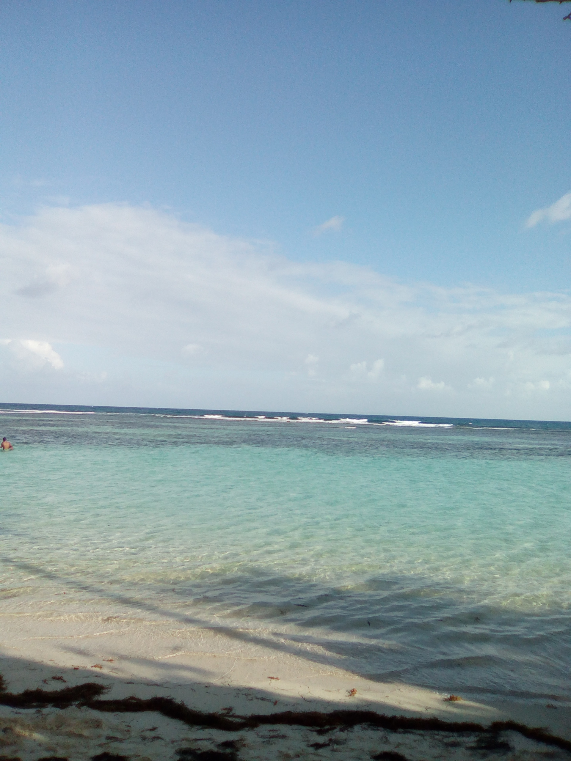 Plage de Sainte-Anne (Guadeloupe) — sécurité et sérénité de l'investissement