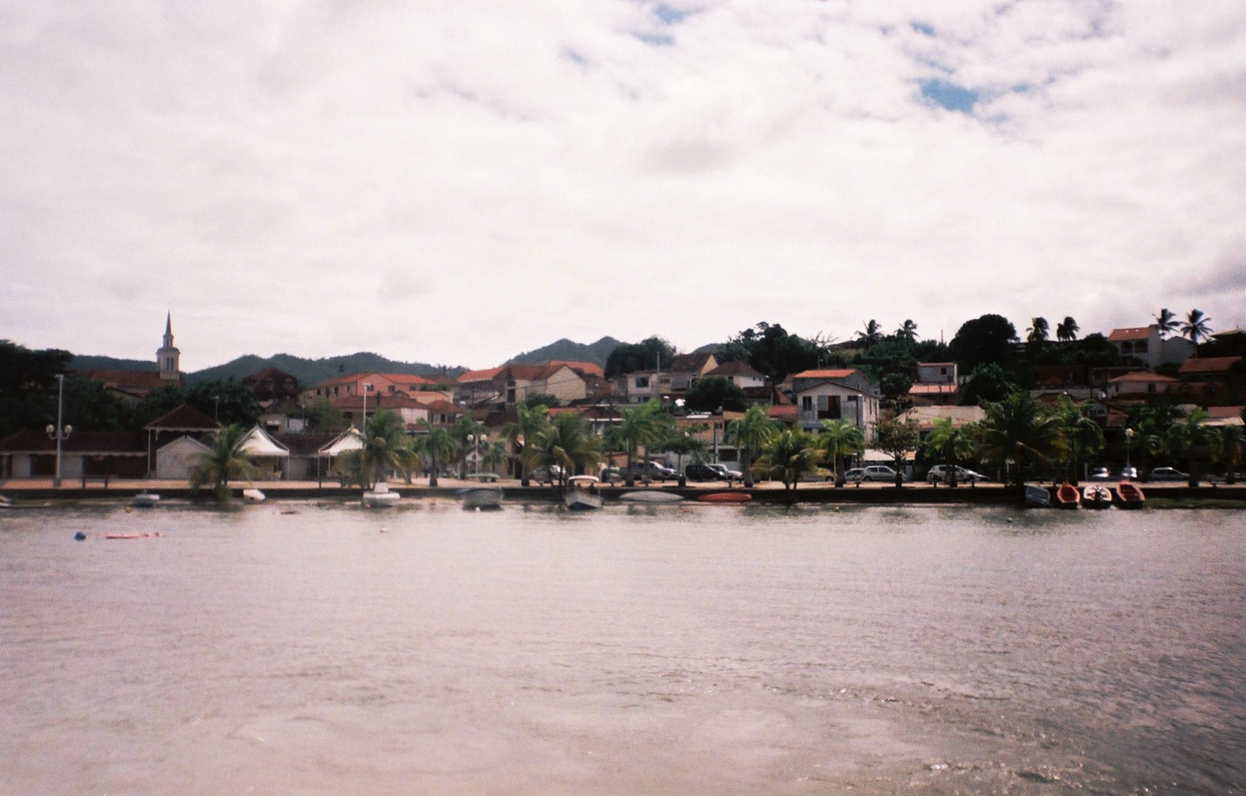 Les Trois-Îlets vus depuis la mer, Martinique